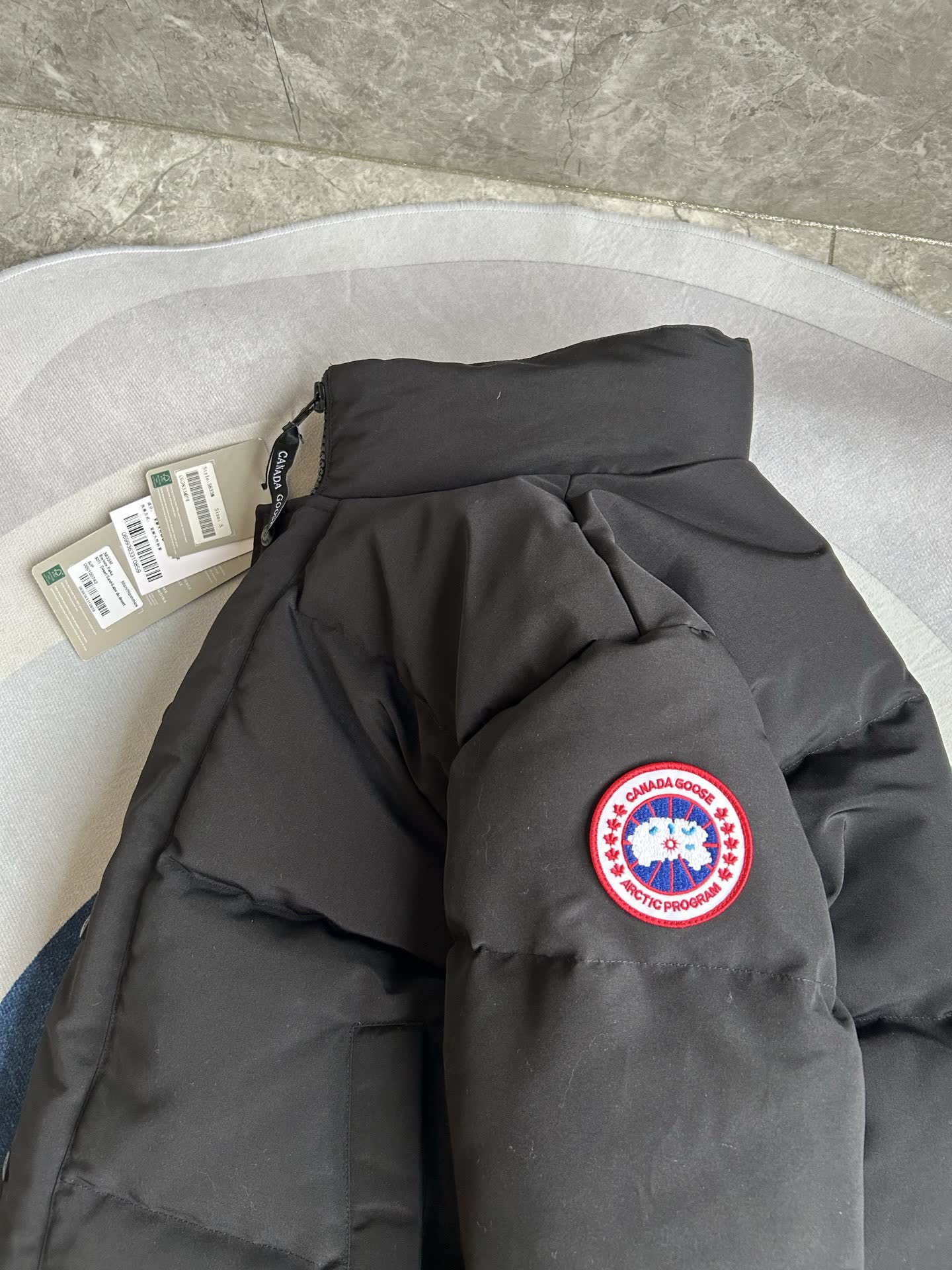 Canada Goose Bayview Parka-3833M Canada Goose Bayview Parka-3833M